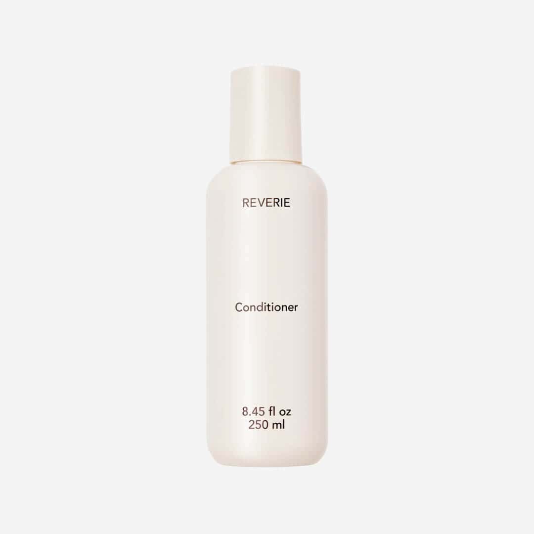 Reverie lightweight hydrating conditioner shine softness daily hair care professional bouncy manageable hair Botā France UK