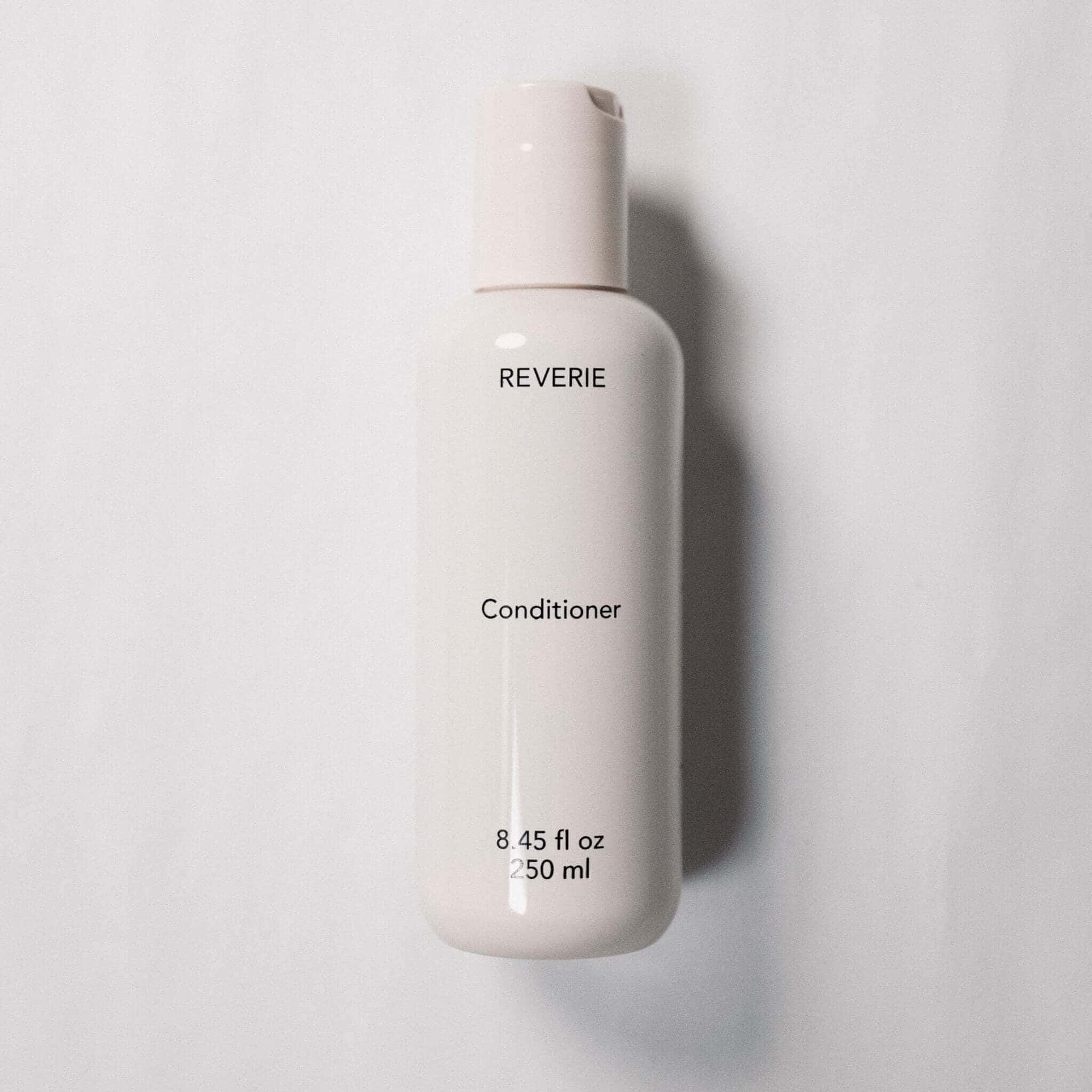 Reverie lightweight hydrating conditioner shine softness daily hair care professional bouncy manageable hair Botā France UK