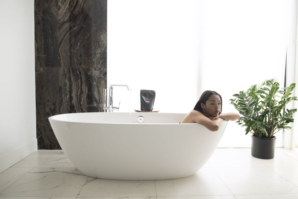 How to use bath bombs for relaxing spa bath - natural bath bombs guide for aromatherapy and skin benefits Bota