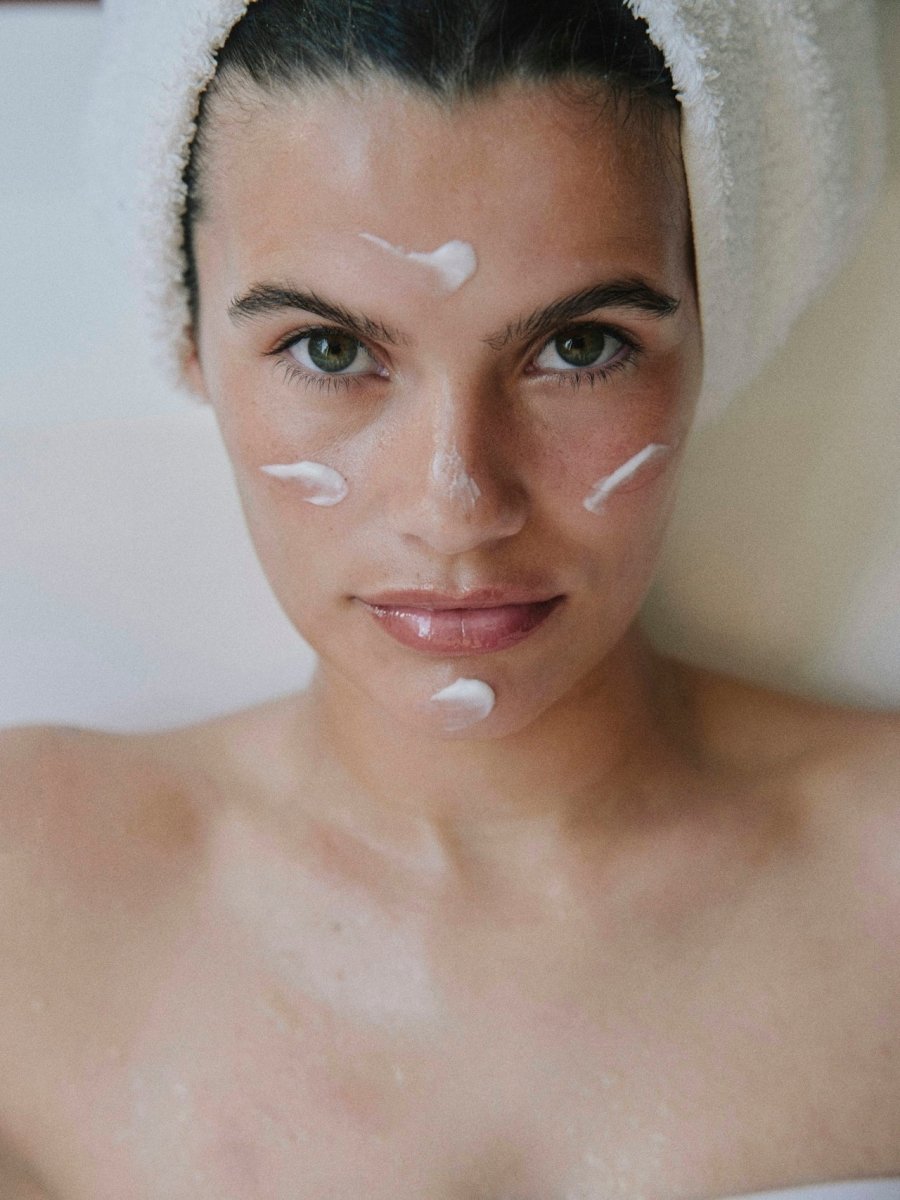 Qu'est-ce que la barrière cutanée (et pourquoi elle compte plus que n'importe quel sérum) | Botā, soins naturels.