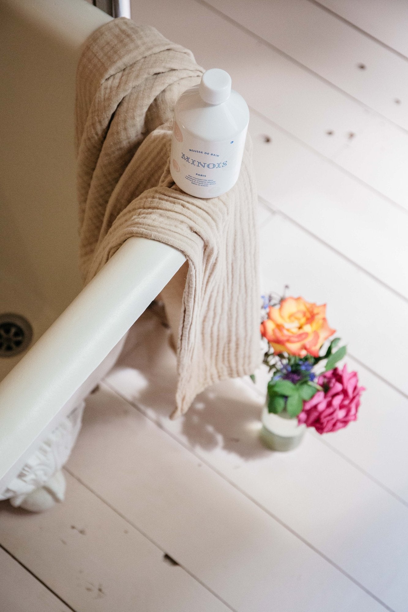Minois hydrating shampoo | Natural baby care | Bota