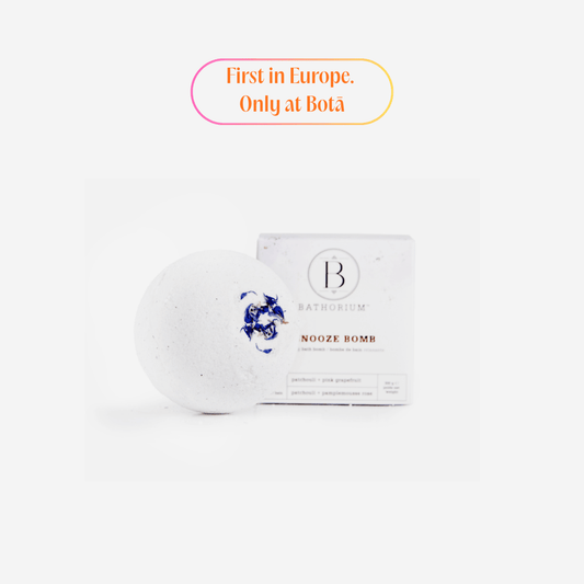 Bathorium Snooze Bomb Bath Bomb — lavender and chamomile sleep-promoting bath bomb | Botā